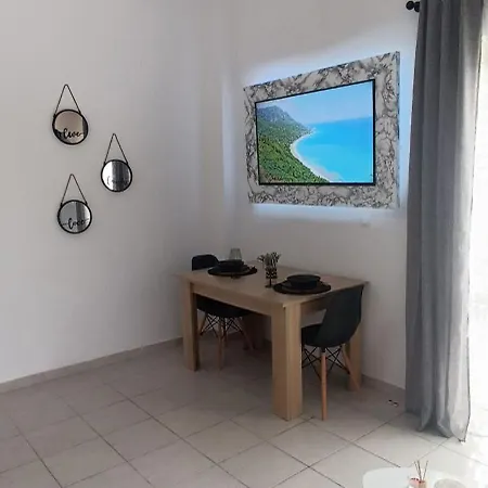 בית נופש Despinas Cozy House *